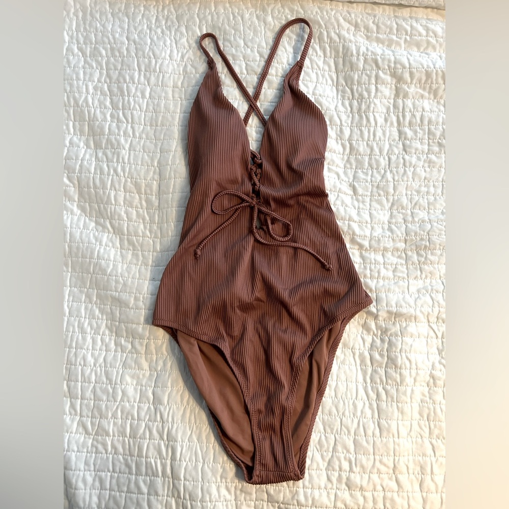 New W/O Tags! Cupshe Soft Brown Ribbed Strappy One-piece, Medium.